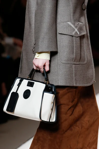 Look 40